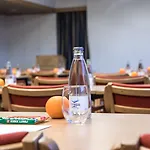 耶卢酒店 酒店